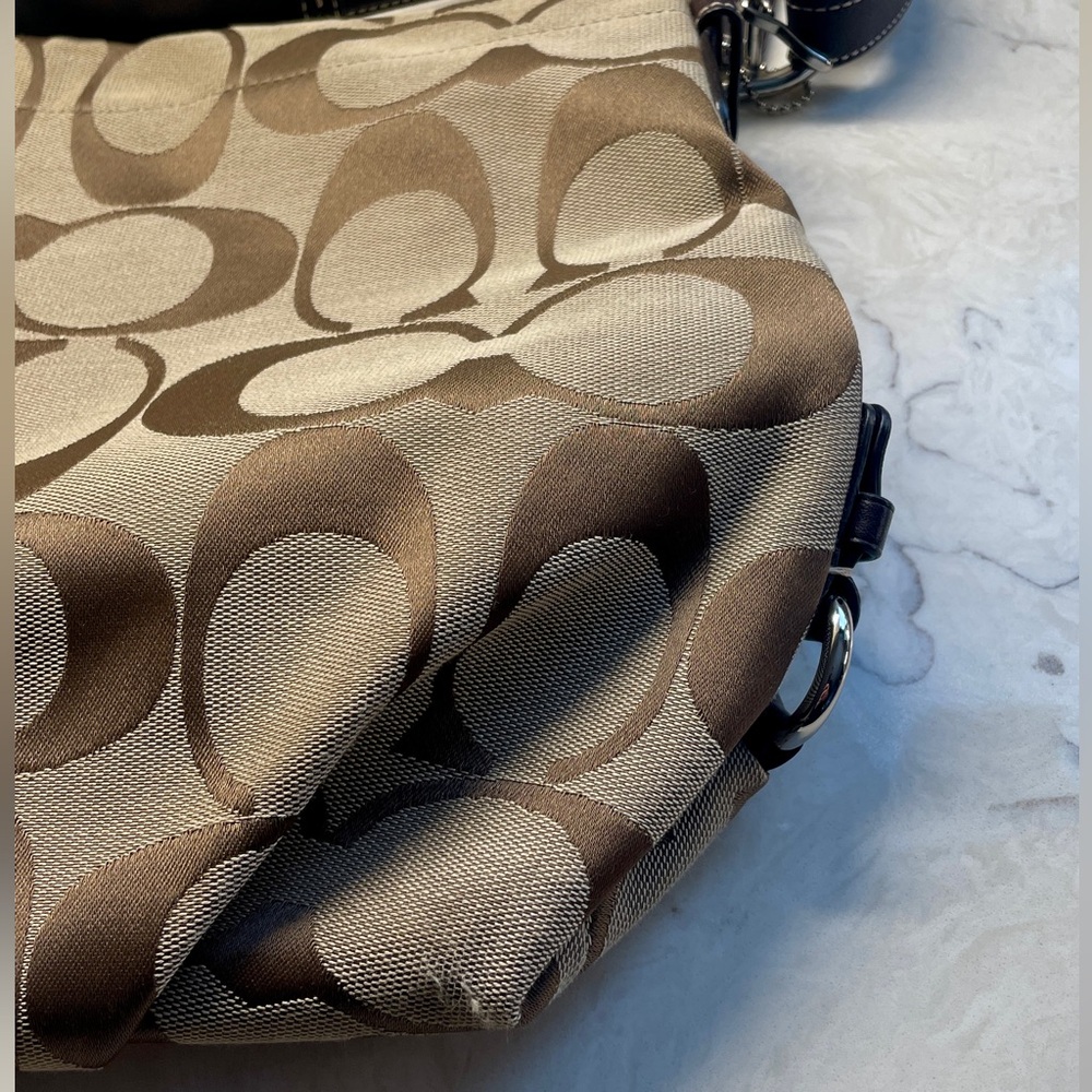 Coach Brown Signature Shoulder Bag - Picture 3 of 6